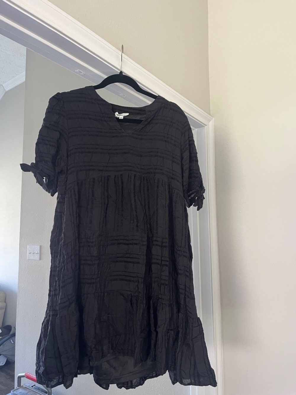 Black Textured Short Sleeve Babydoll Dress - Unknown Brand